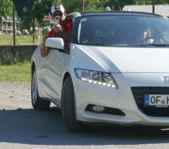 Robert Basic + Nicole Y. Männl, Probefahrt im HONDA CR-Z