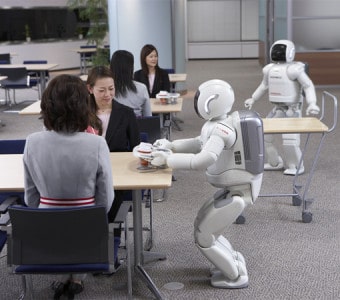 Türchen 18 - Roboter Asimo spielt Fußball und tanzt