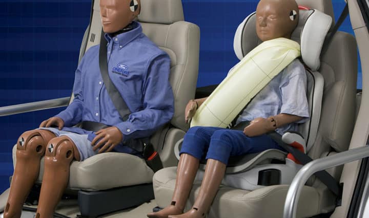 Ford: Gurt-Airbag für Fondpassagiere - mit Video-Vorführung 3