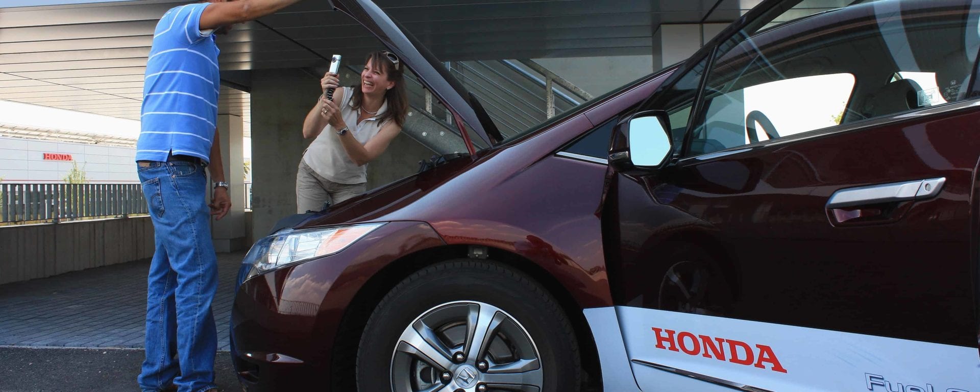 Honda FCX Clarity, ein Wasserstoffauto, das die Tankstellen noch suchen muss 1