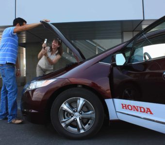 Honda FCX Clarity, ein Wasserstoffauto, das die Tankstellen noch suchen muss