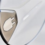 Suche Anschluss - mit dem neuen Toyota Prius Plug-in Hybrid
