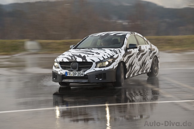 Mercedes-Benz CLA 45 AMG - Blick auf die erste Zebraversion 5