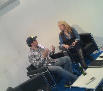 Intel Techlounge auf der CeBIT: Sascha Pallenberg und Auto-Diva