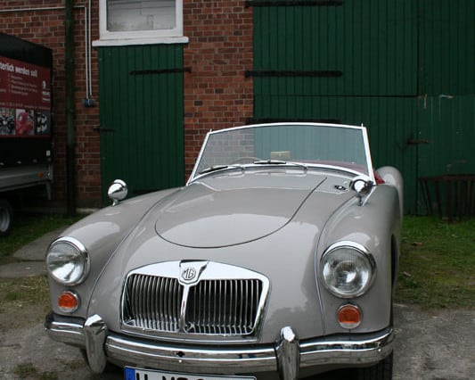 MGA 1600 De Luxe - seltener Rechtslenker im Video 1