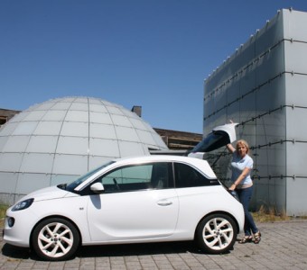 Tutorial Wie man den Kofferraum richtig öffnet + schließt (Opel Adam)