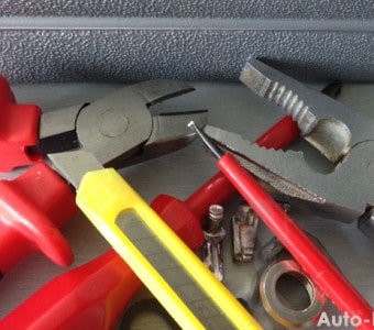 Auto selber reparieren: Ist das noch möglich bei Neuwagen?