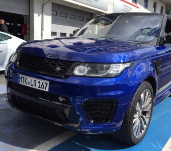 Range Rover Sport SVR auf der Rennstrecke - Autofoto