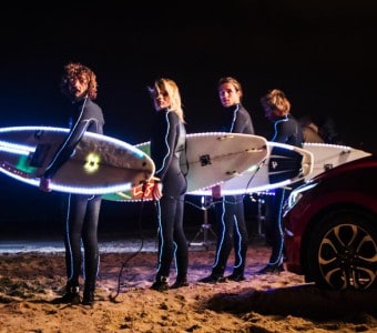 Sponsored Video: Mit dem Mazda2 durch die Nacht