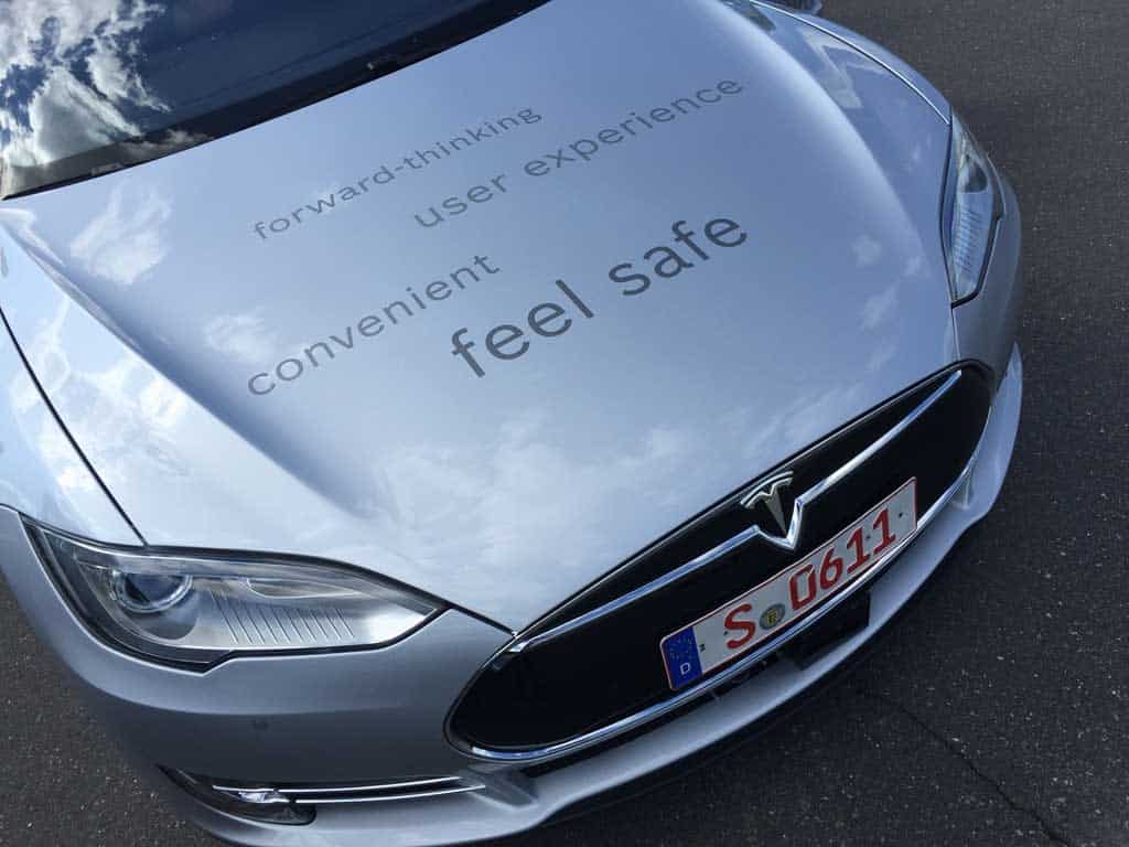 Tesla Model S Automatisiertes Fahren bei Bosch