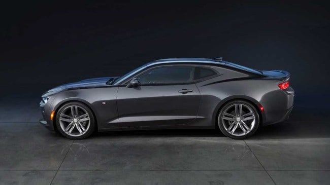 2016-Chevrolet-Camaro-RS-6