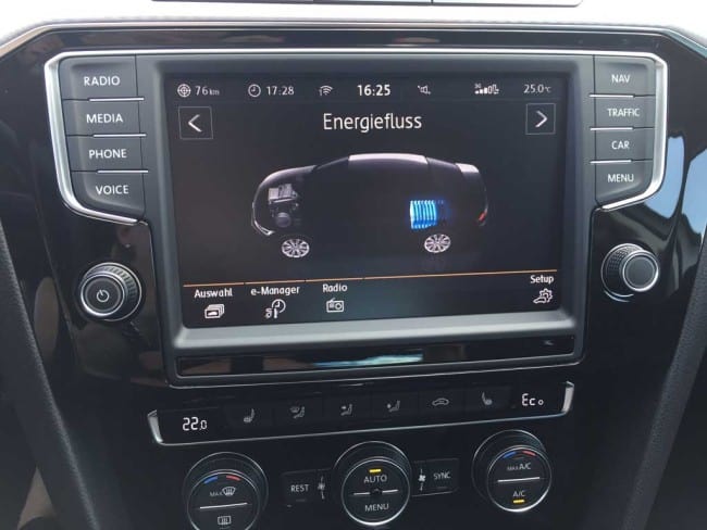 VW Passat GTE Limousine